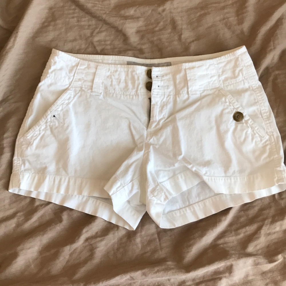 White Old Navy shorts